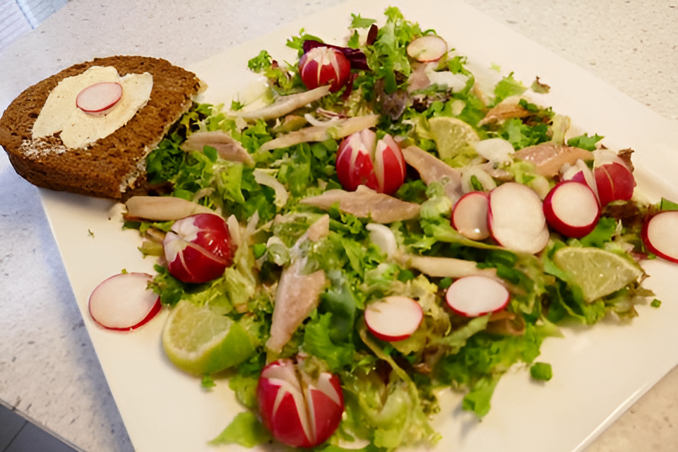 Gerookte Palingsalade met limoen en radijs