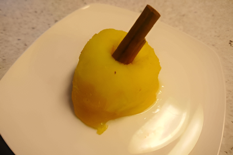 Gestoofde appel met honing en kaneel