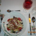 Knapperige gevulde rolletjes Parmaham of rauwe ham
