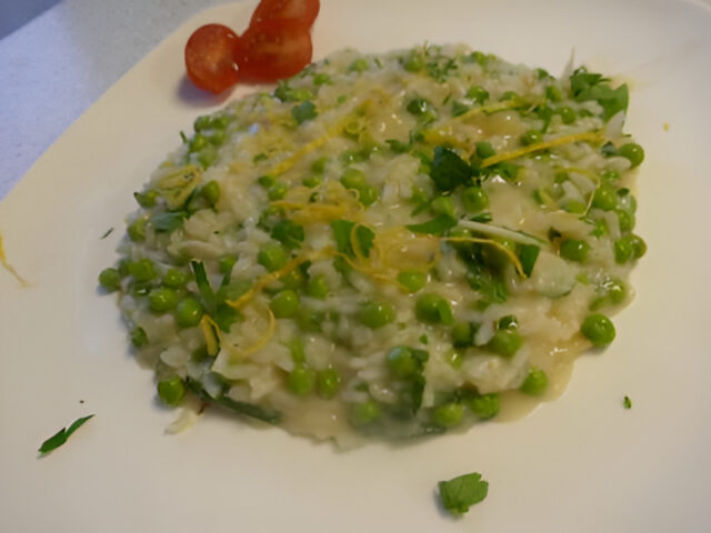 Heerlijk Frisse Risotto met doperwtjes en citroen…..