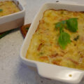 Heerlijke ovenpasta met ham en kaas, prei en erwtjes.