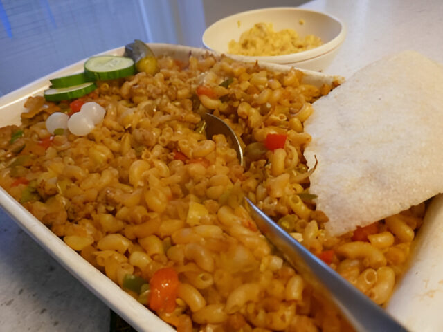 Italiaanse macaroni met de smaak van Indië in een heerlijke fusion