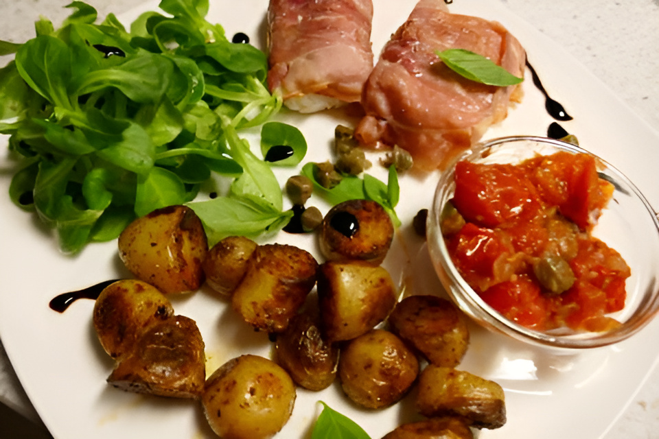 Kabeljauwhaasje met een jasje Coburgerham en een lauwwarme salsa
