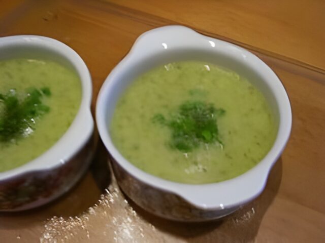 Courgettesoep met prei en dille