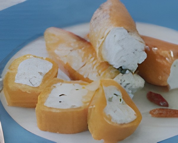 Paprikahapje gevuld met geitenkaas