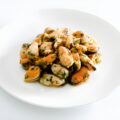 Mosselpotjes (gekookte mosselen in gesmolten kruidenboter)