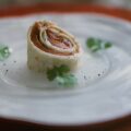 Tortillarolletjes met roomkaas, parmaham en gegrilde paprika