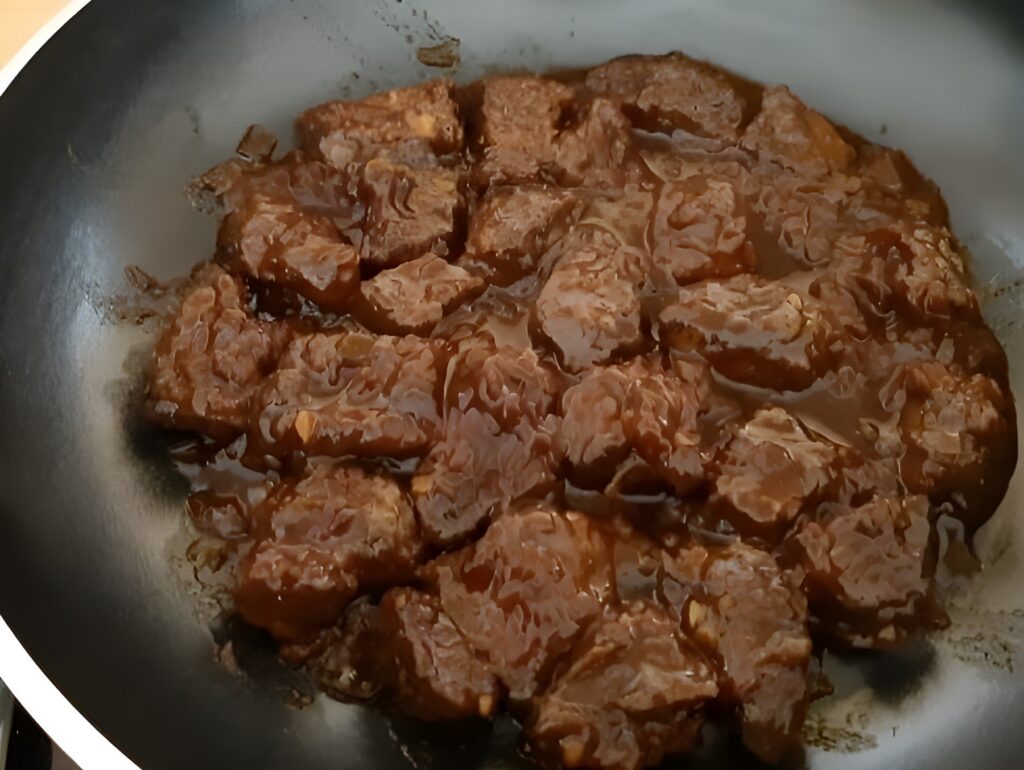 Rundvleesstoofpot Belantjang van Indonesisch Timor ook slowcooker