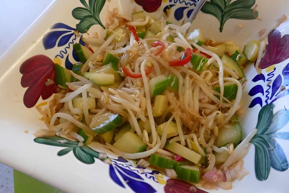 Knapperige Komkommer Taugésalade....