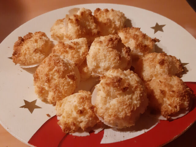 Kokosmakronen gemaakt met maar twee ingrediënten