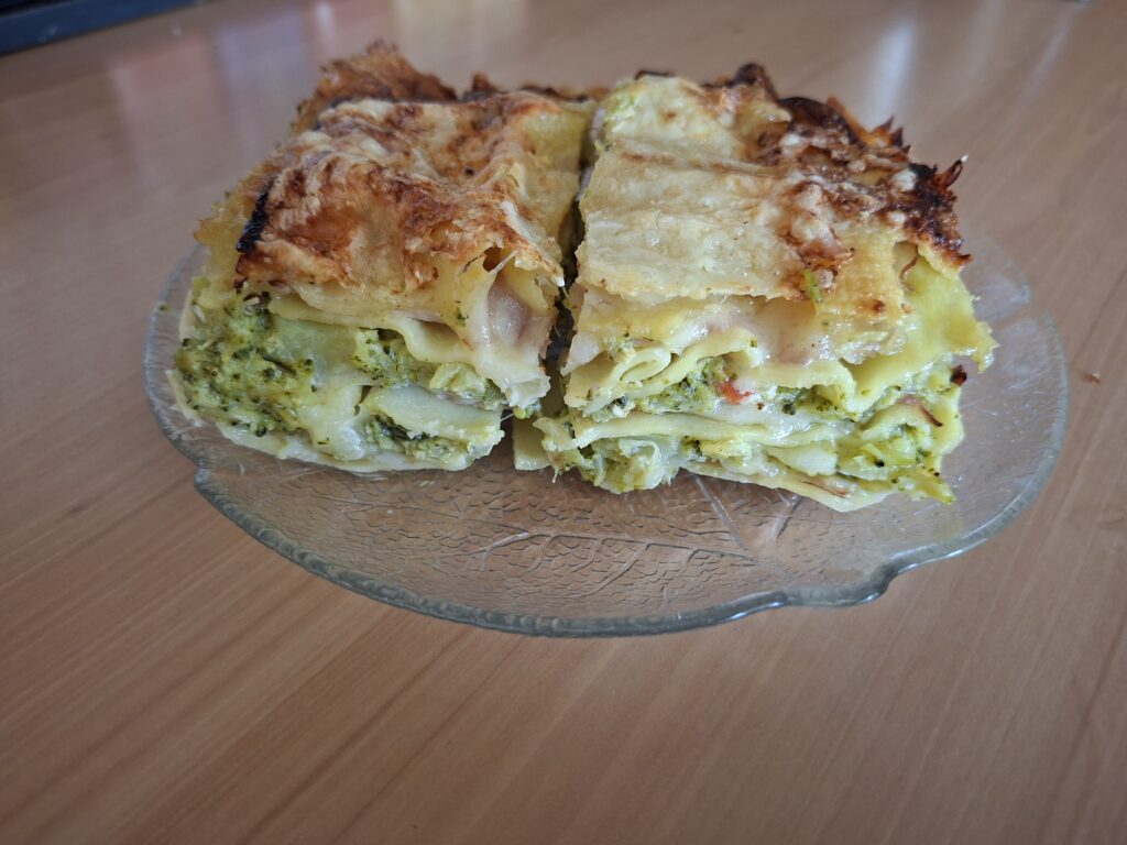 Snelle lasagne met broccoli, ham en kaas