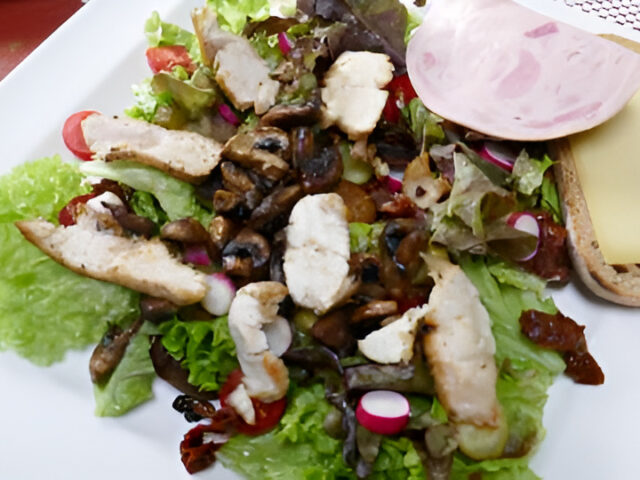 Lauwwarme bijna thuis maaltijdsalade