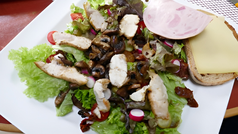 Lauwwarme bijna thuis maaltijdsalade
