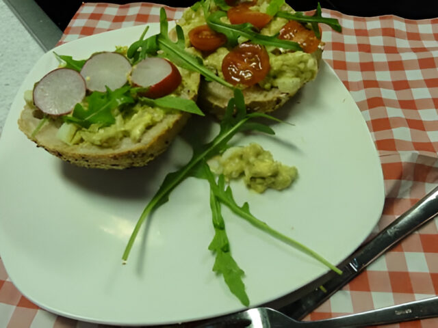 Lekkere lunch met ei en avocado