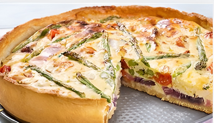 Lentequiche met groene asperges, ricotta, ham en cherrytomaatjes