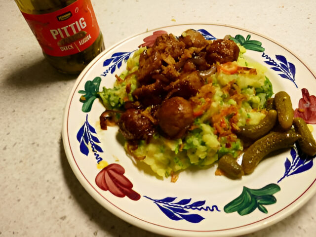 Paksoi – stamppot met vega ketjapballetjes….