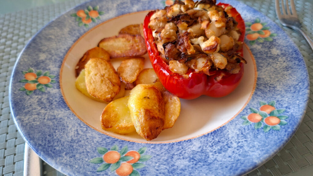 Paprika gevuld met tonijn uit de oven