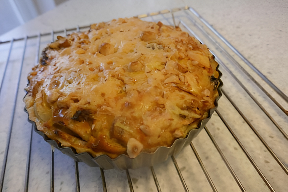 Pastinaak- Paddenstoelentaart met Komijnekaas en Hazelnoten....