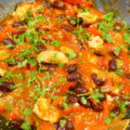 Pittige kidneybonenschotel met kipfilet slank en snel.