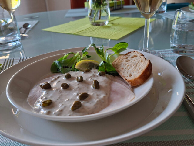 Pollo tonnato – kipfilet met tonijnsaus