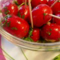 Radijsjes in een knoflookdressing (tapas)