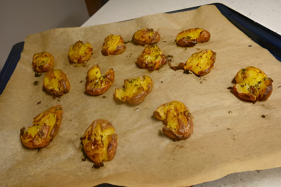 Rommelige, kruidige , knapperige krieltjes uit de oven...