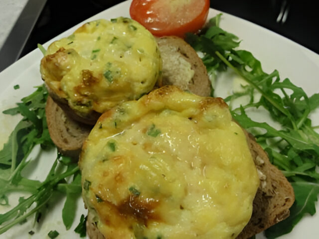Scrambled eggs uit de muffinvorm