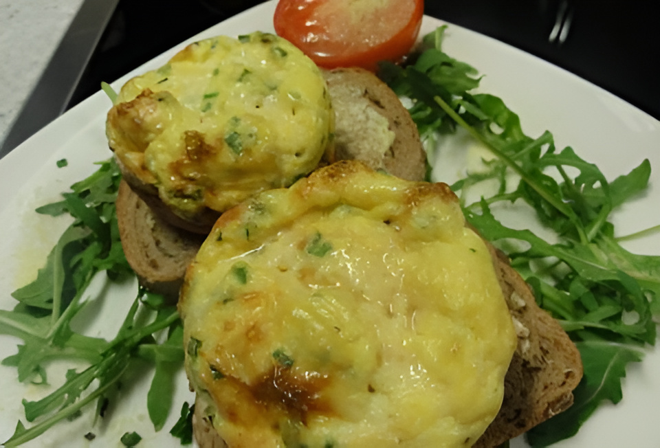 Scrambled eggs uit de muffinvorm