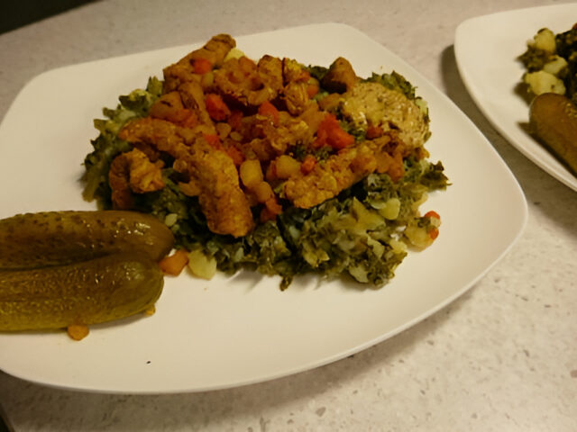 Shoarmaboerenkoolstamppot , met shoarma dus en eens géén rookworst.