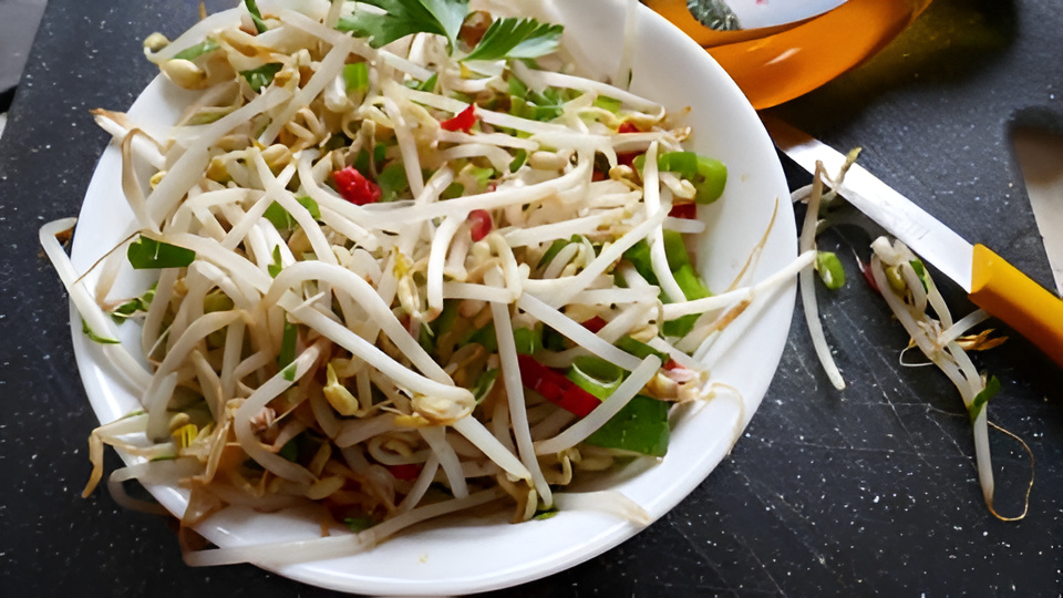 Slanke, knapperige Thaise Taugésalade