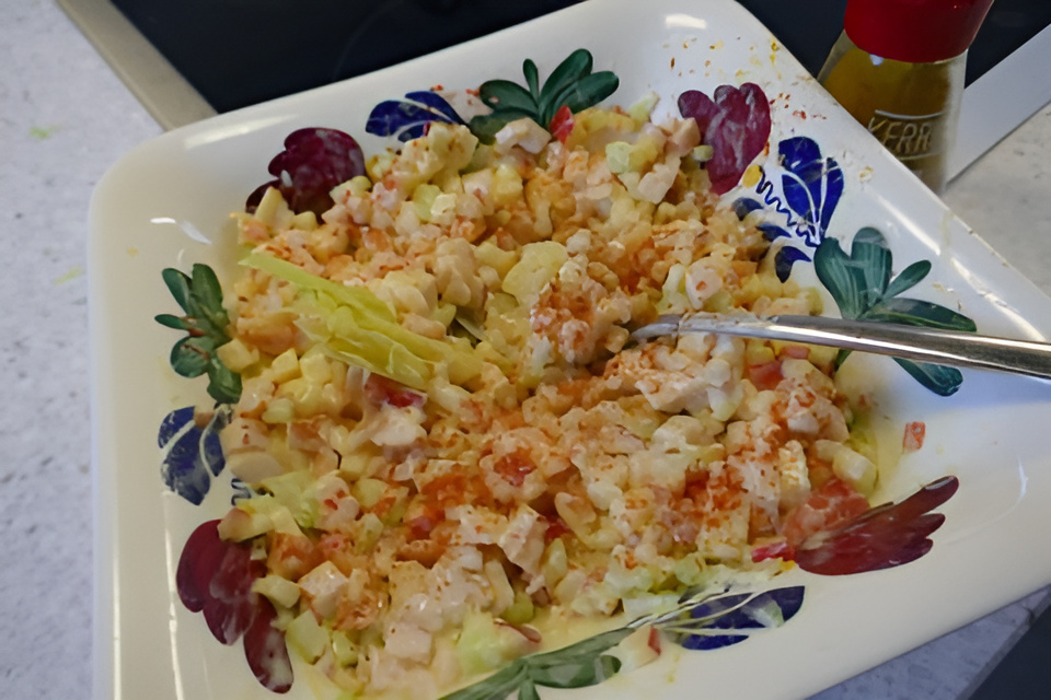 Snelle gerookte kip salade voor op een broodje of een toastje.