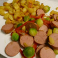 Spruitjes, Paprika, Ui, Appel ,Gember en…. Rookworst uit de wok !!