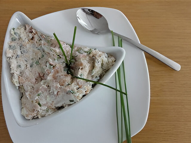 Super Snel Smeerseltje met gerookte zalm en roomkaas.