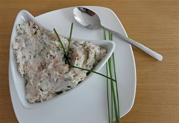Super Snel Smeerseltje met gerookte zalm en roomkaas.