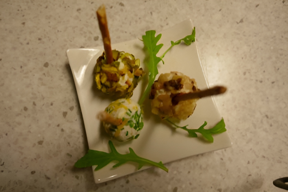 " Tricolore " geitenkaas- balletjes....