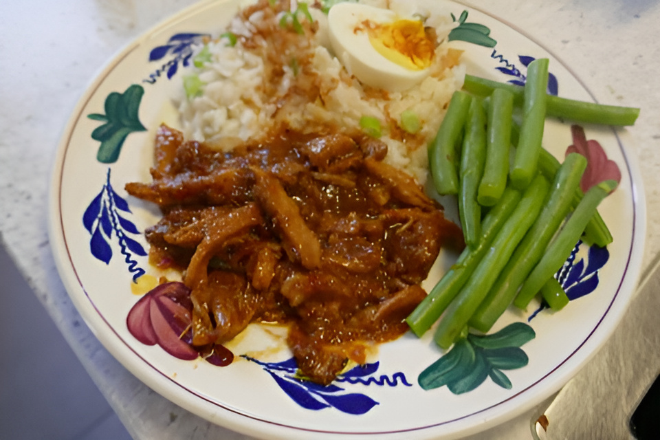 Verrukkelijke Indische , zoet pittige pulled chicken......