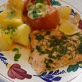 Wilde zalm met kruiden, citroen en knoflook uit de oven.