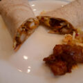 Wrap It Sticky Chicken Met Coleslaw