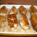 Kiprolletjes gevuld met zuurkool en balsamico-portsaus